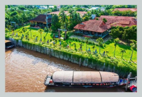 Út Trinh Homestay